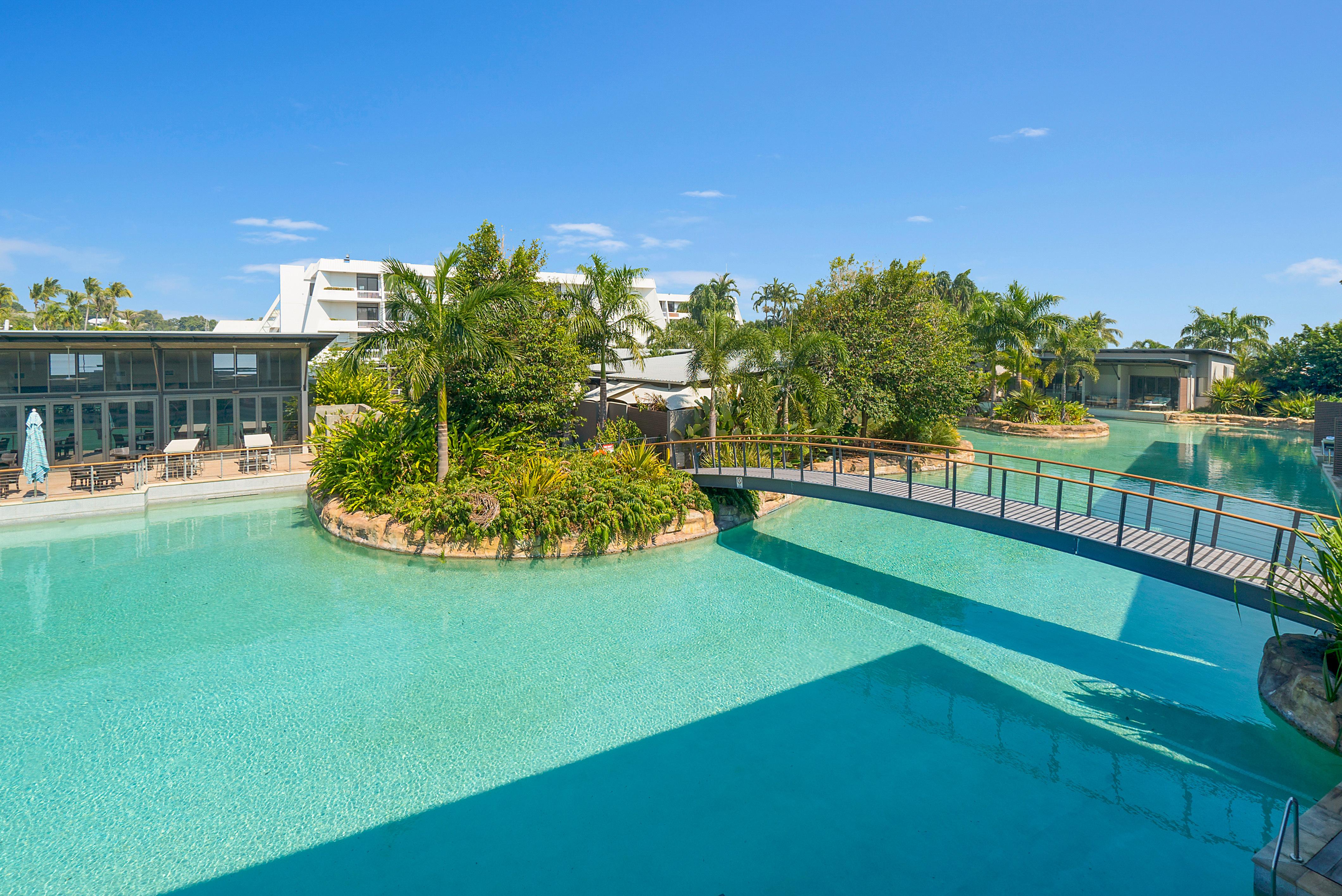 Mindil Beach Casino Resort Darwin Extérieur photo The pool at Peppers Mantra on Saltwater Island
